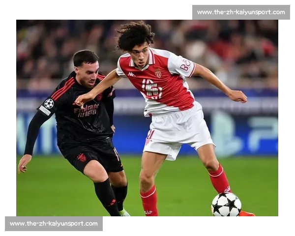 罗伯逊未来未定！利物浦左后卫将与俱乐部展开关键会谈，马竞拜仁虎视眈眈